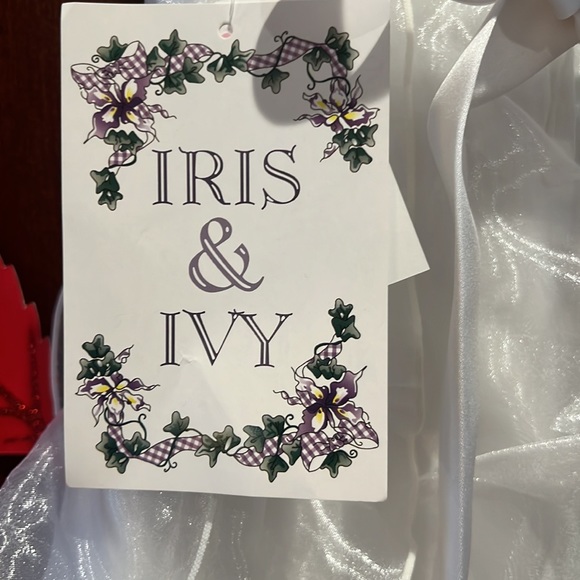 NWT Communion or Flower-Girl dress. Size 10. - Picture 7 of 10